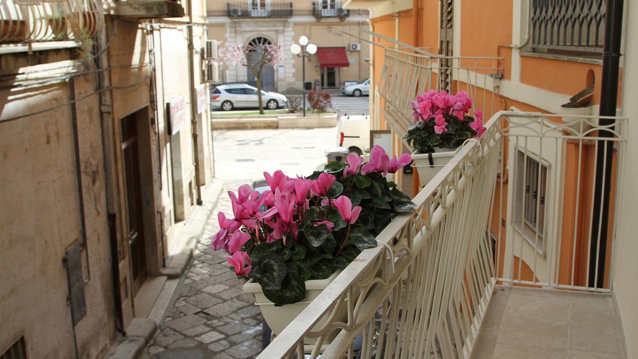Porta San Michele Villa Gravina in Puglia Luaran gambar